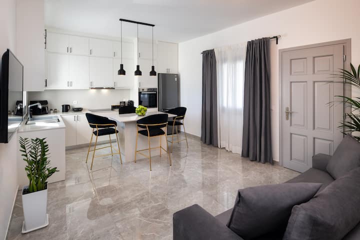 Montrez Santorini - 2 Bedroom Apartment - Santorini