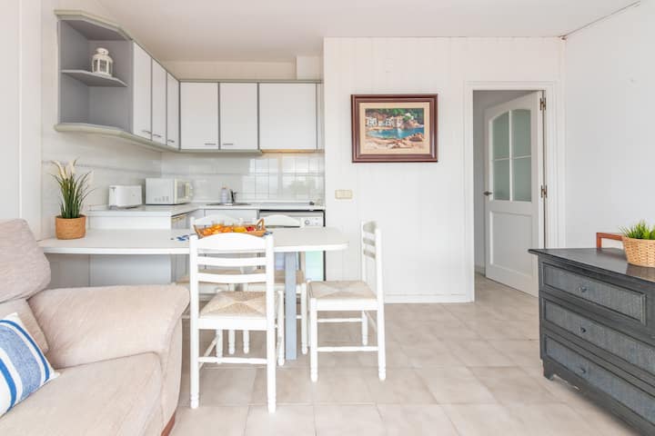Penthouse In Tamariu With A Terrace And Sea Views - Aigua Blava