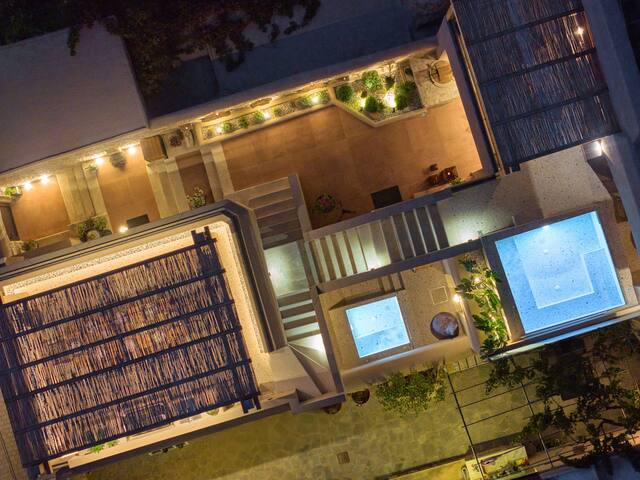 Kaptara Premium Villa, Plunge Pool & Jacuzzi’s gallery image 3