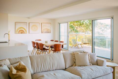 Spectacular Ocean Views - Walk to the Beach