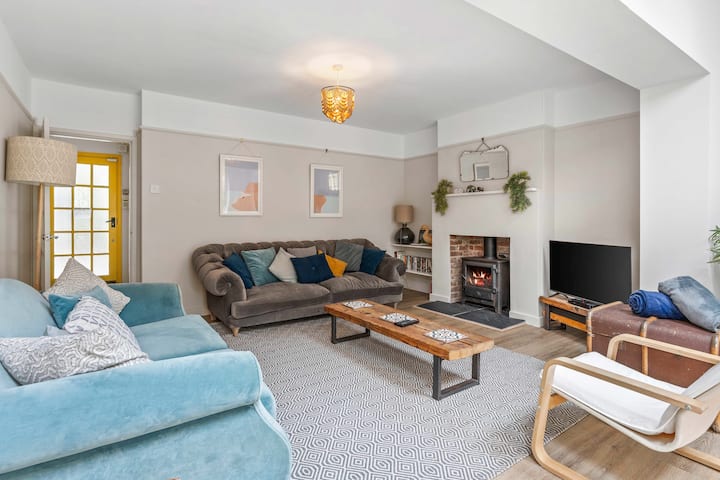 Spacious & Sunny Cottage Close To Suffolk Coast - Southwold