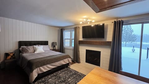 Getaway by the water