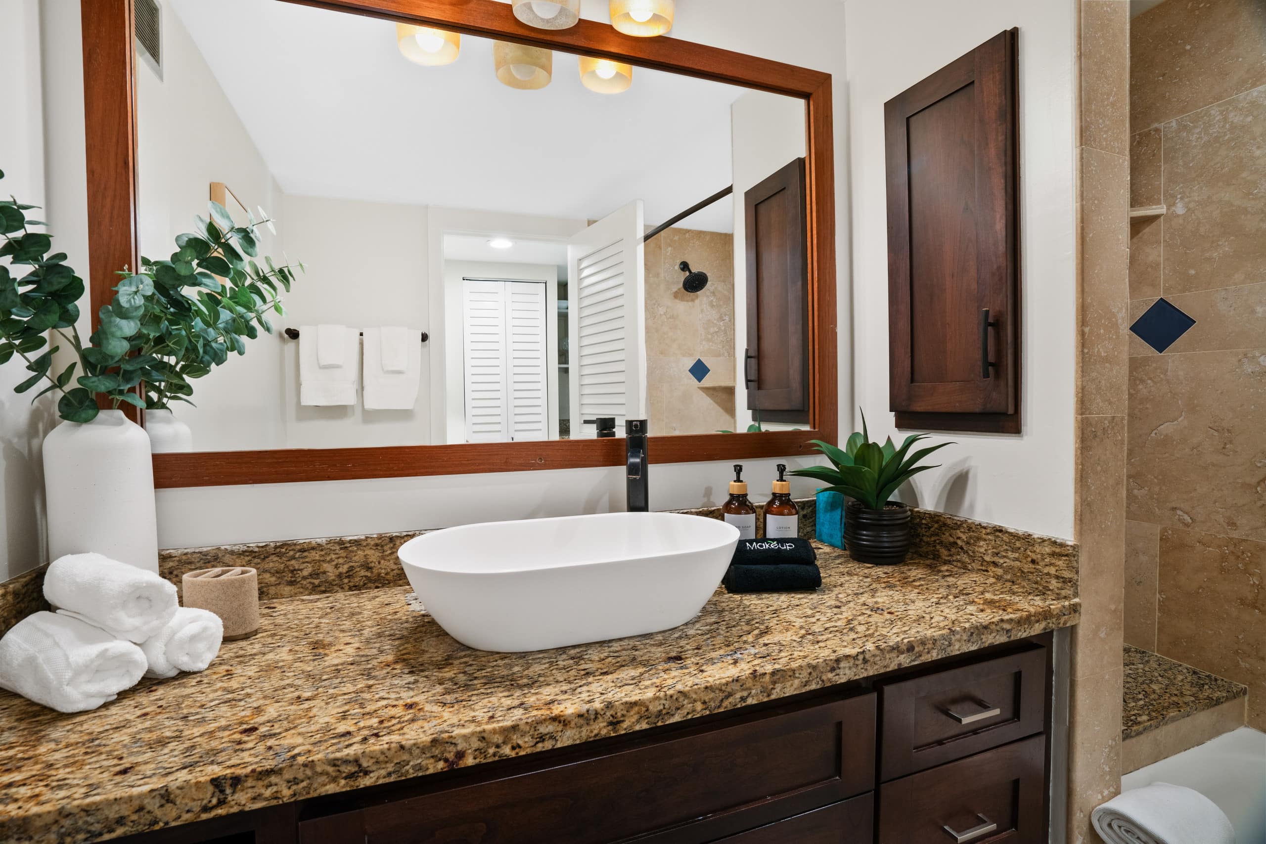 Condo in Princeville · ★4.96 · 2 bedrooms · 4 beds · 2 baths - Image 30