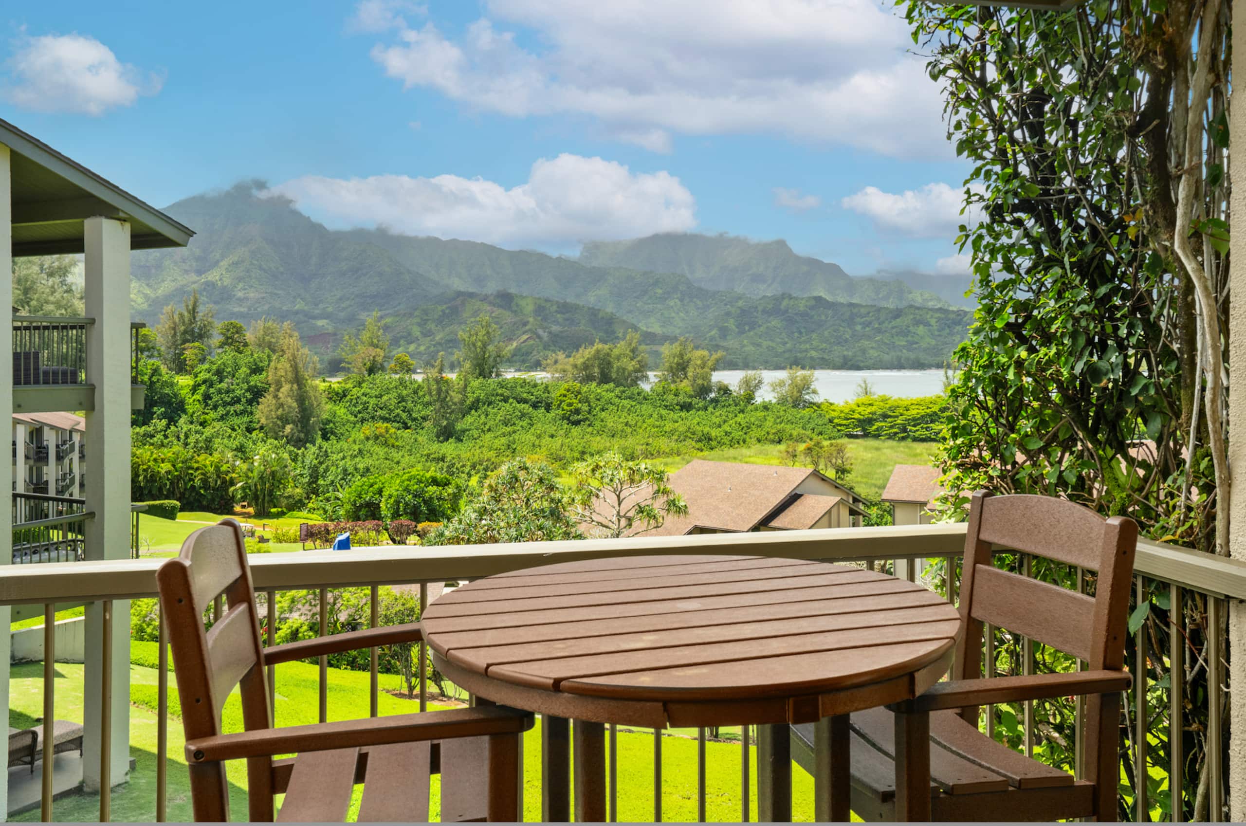 Condo in Princeville · ★4.96 · 2 bedrooms · 4 beds · 2 baths - Image 40