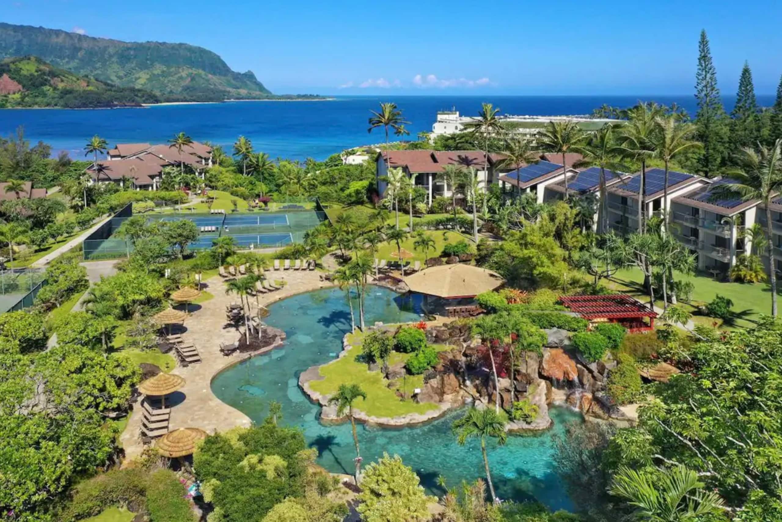 Condo in Princeville · ★4.96 · 2 bedrooms · 4 beds · 2 baths - Image 71