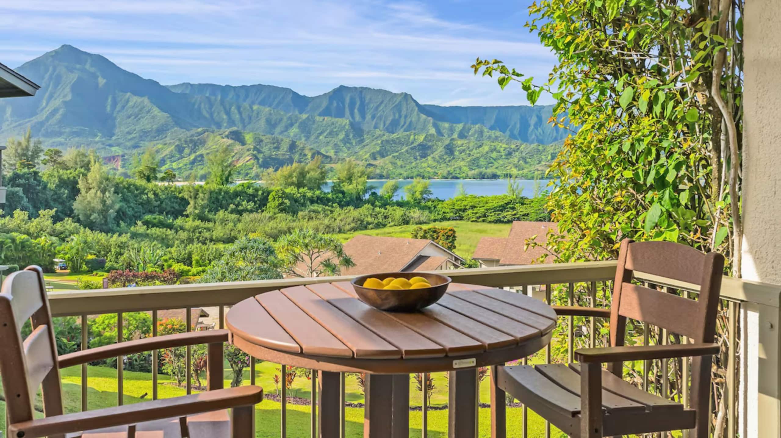 Condo in Princeville · ★4.96 · 2 bedrooms · 4 beds · 2 baths - Image 11