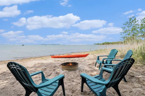 Private Lakefront Home on Sand Point, Caseville