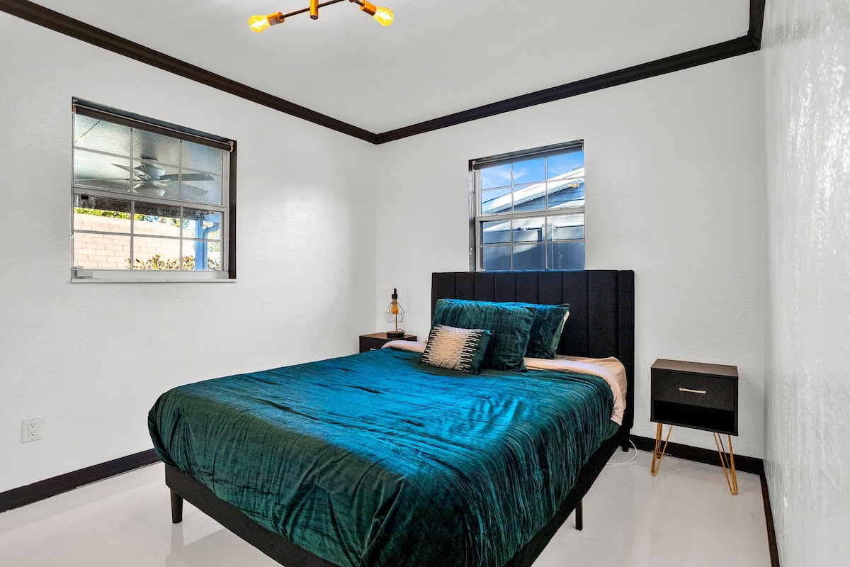 Comfortable Queen size bed with memory  foam mattress