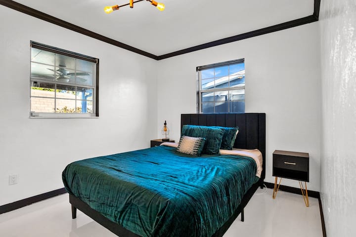 Comfortable Queen size bed with memory  foam mattress