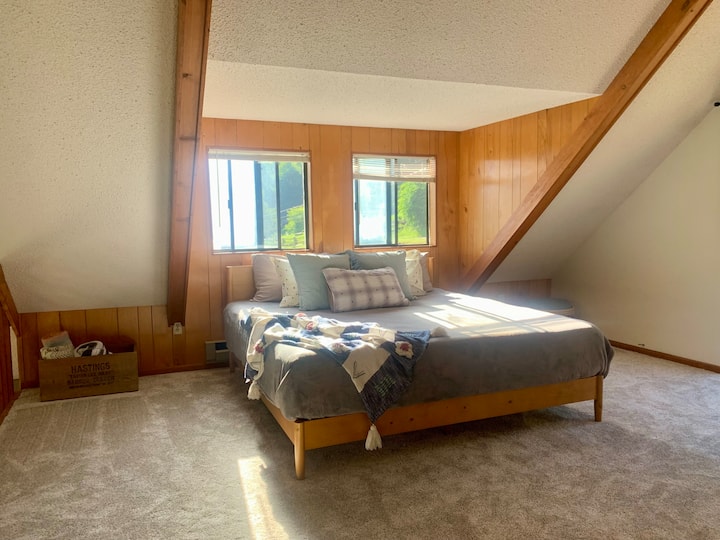 ห้องนอนอลอฟท์ 