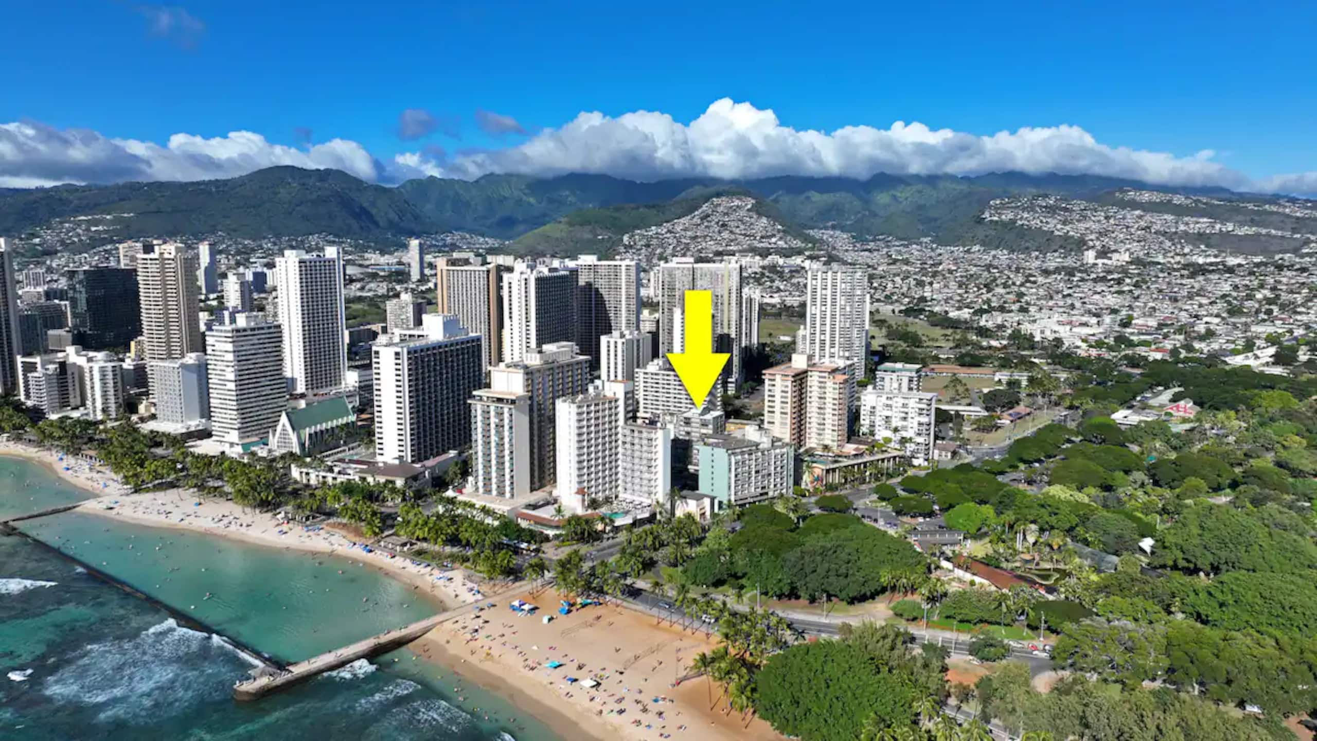 Condo in Honolulu · ★4.66 · Studio · 2 beds · 1 private bath - Image 28