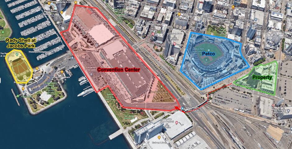 Luxury 3Br Downtown Convention Center & Petco gallery image 5
