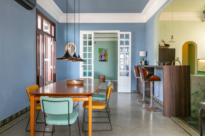 2 apts in the same building with amazing views! gallery image 4