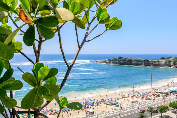 2 apts in the same building with amazing views! gallery image 3