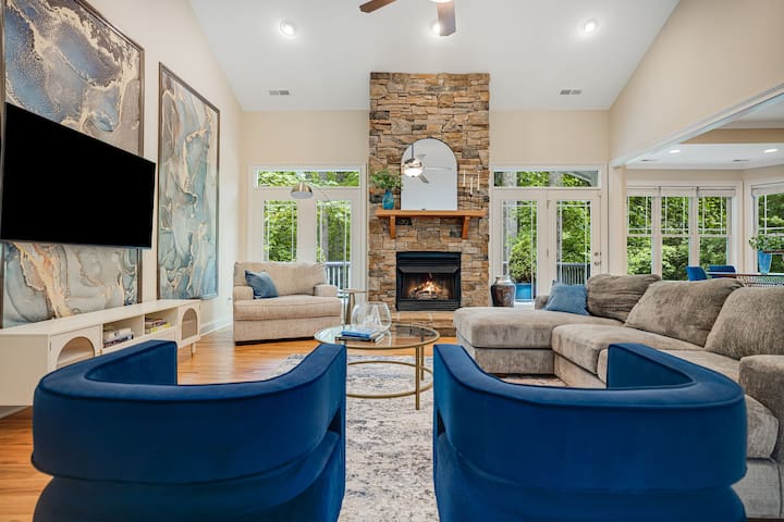 Min to DNTN, Biltmore-HTub-Theatre-Game Rm-Yoga