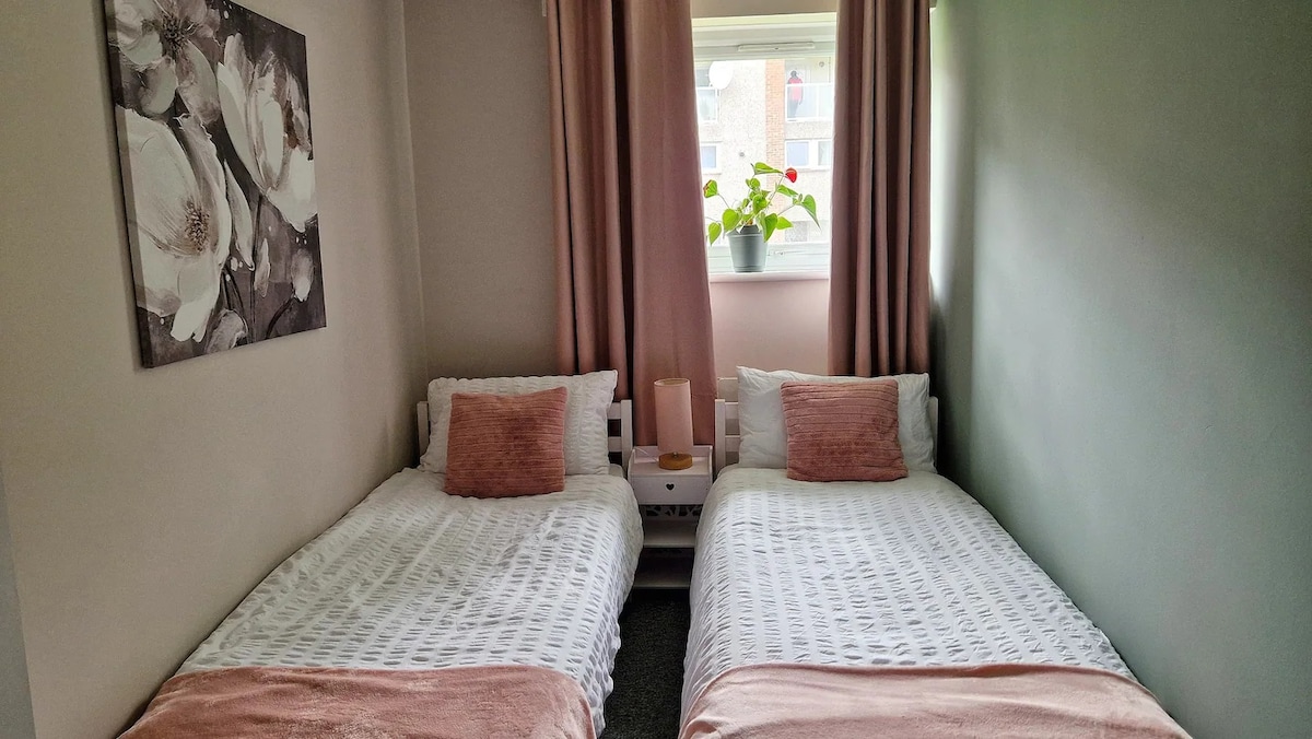 غرفة النوم 2