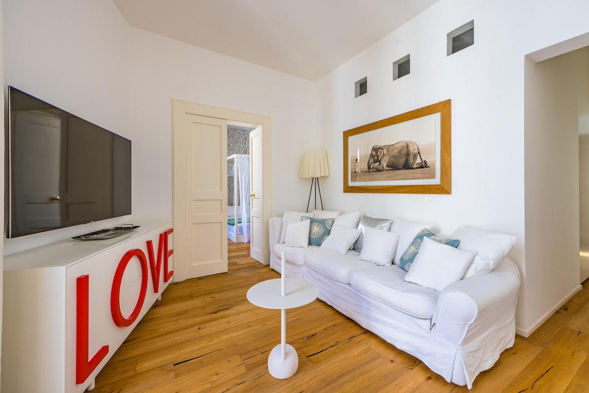 Airbnb performant: BDifferent central Big Design flat seaview terrace à Vietri Sul Mare