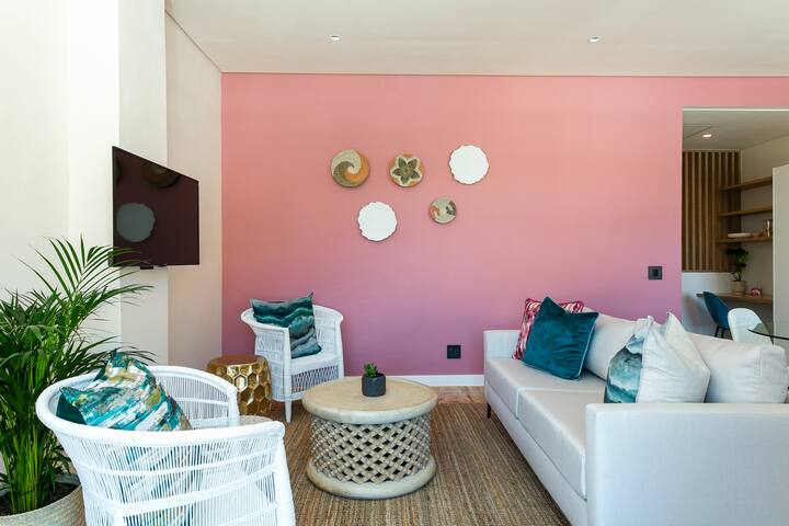 New! The Palm Flats with Mountain View gallery image 4