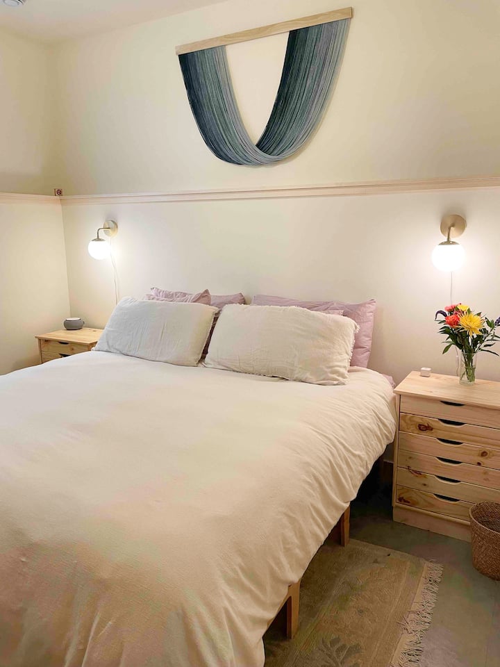 Голямо двойно легло, в сутерен