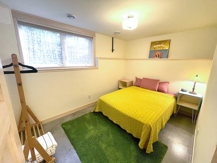 Спалня 5, в сутерен, има двойно легло