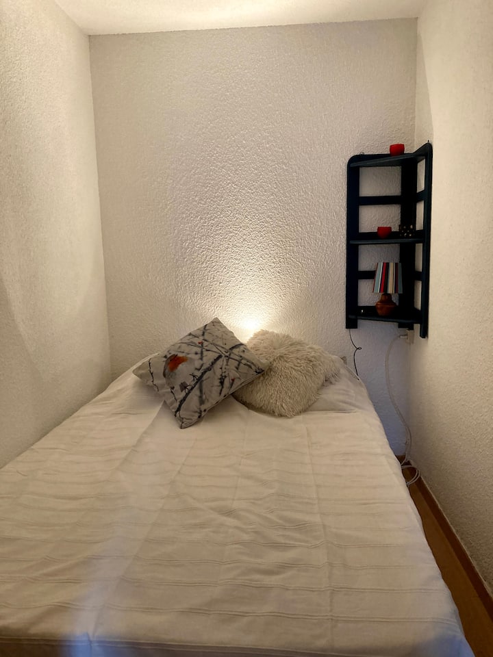 საძინებელი 1