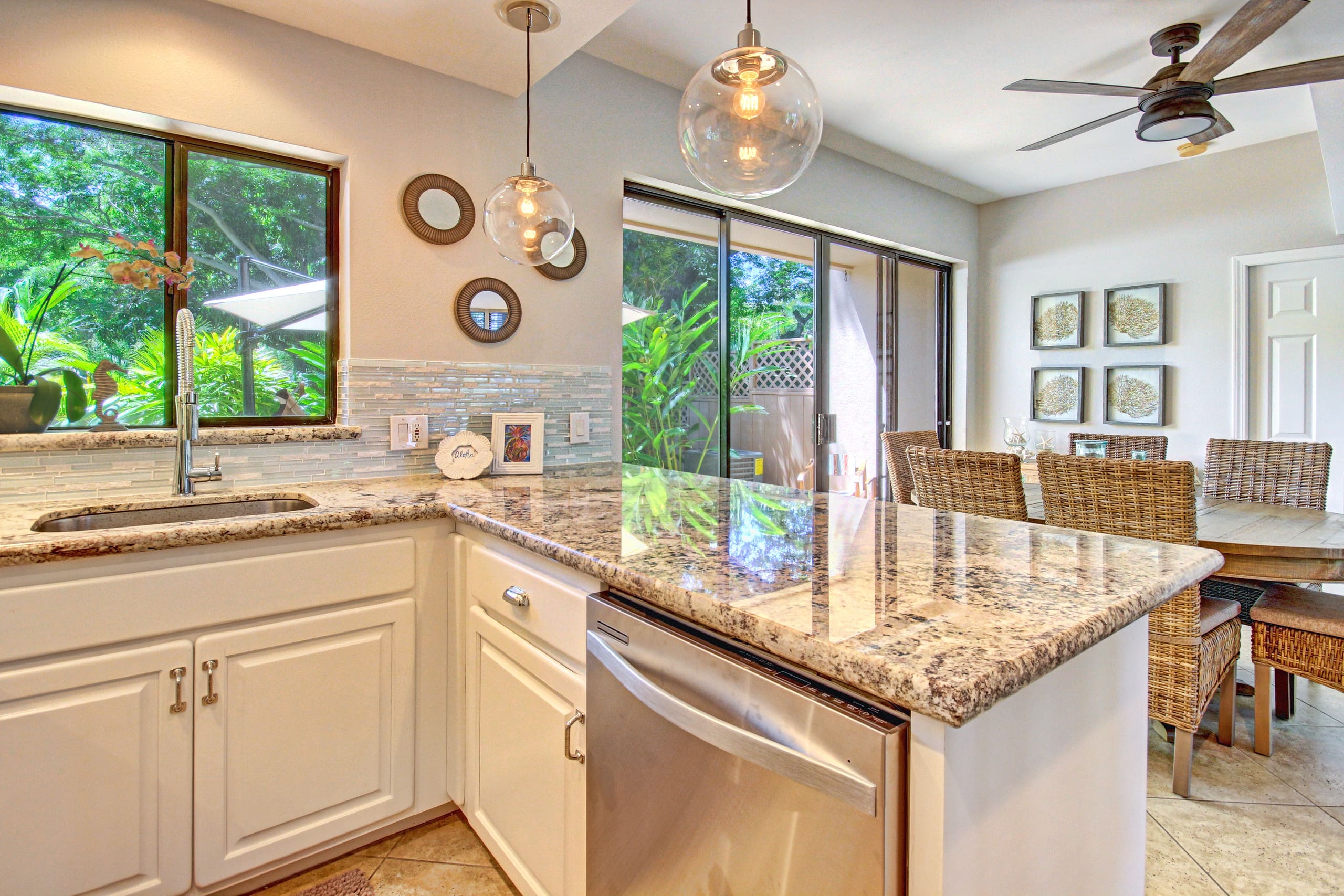 Home in Lahaina · ★4.92 · 3 bedrooms · 5 beds · 2.5 private baths - Image 6