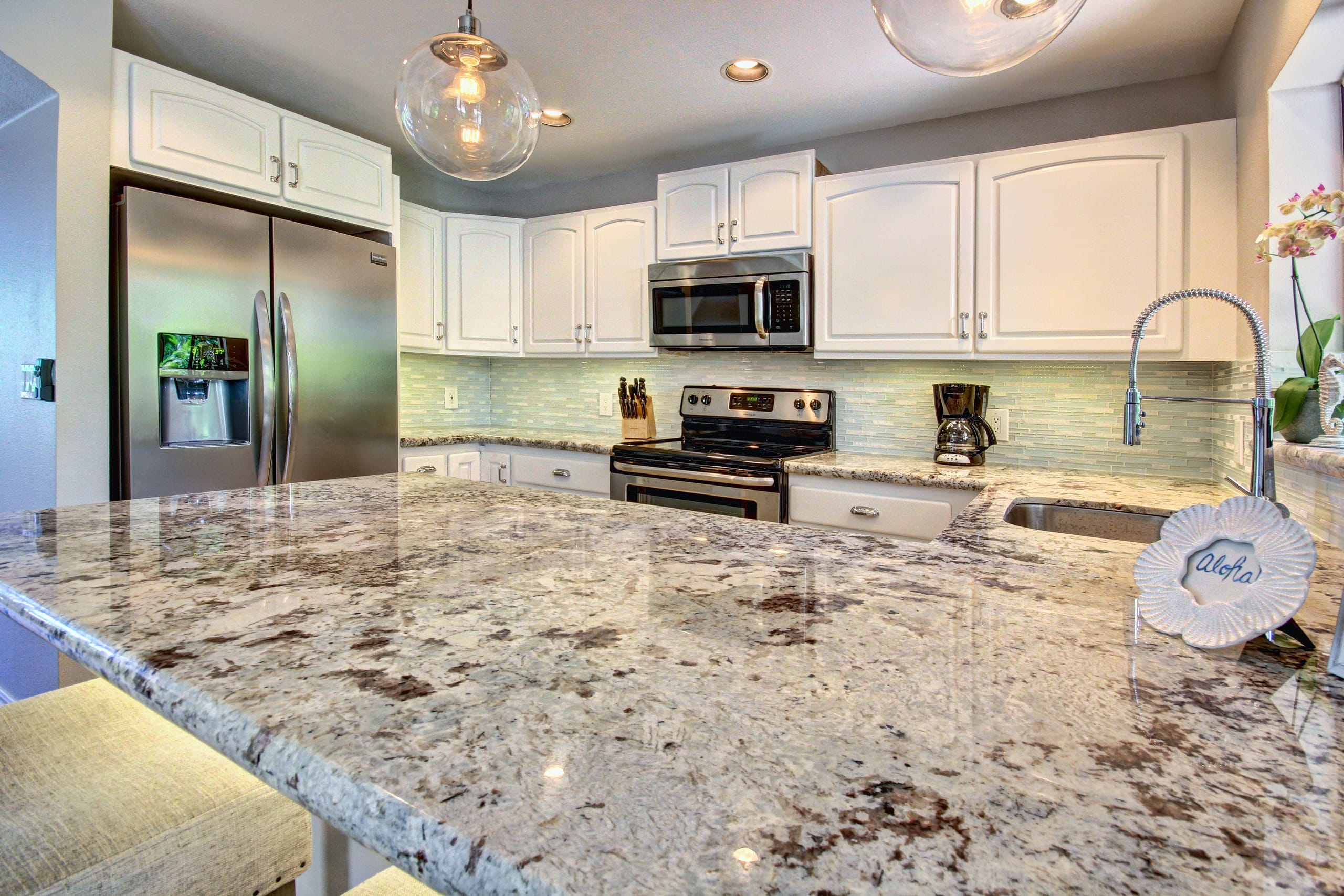 Home in Lahaina · ★4.92 · 3 bedrooms · 5 beds · 2.5 private baths - Image 5