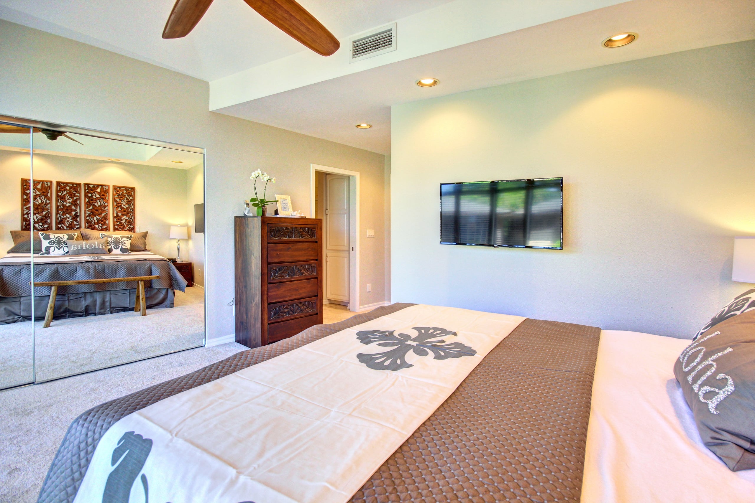 Home in Lahaina · ★4.92 · 3 bedrooms · 5 beds · 2.5 private baths - Image 12