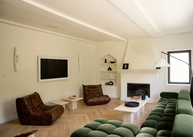 NEW Luxury 3BR Designer Home | Prime Beverly Hills