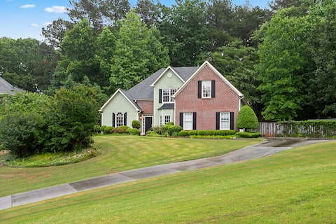 4 Bedroom on Cozy Cul-de-Sac