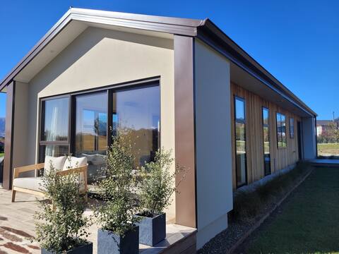 Creek House near Wanaka