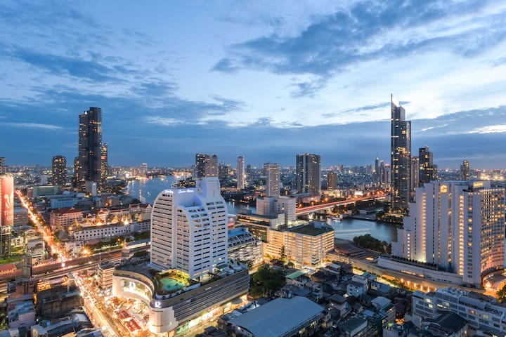 *INCREDIBLE*View! Huge 3BR *Pool Table*Free PickUp