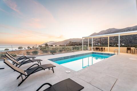 Zoe' Sense Seaside Pool Villa