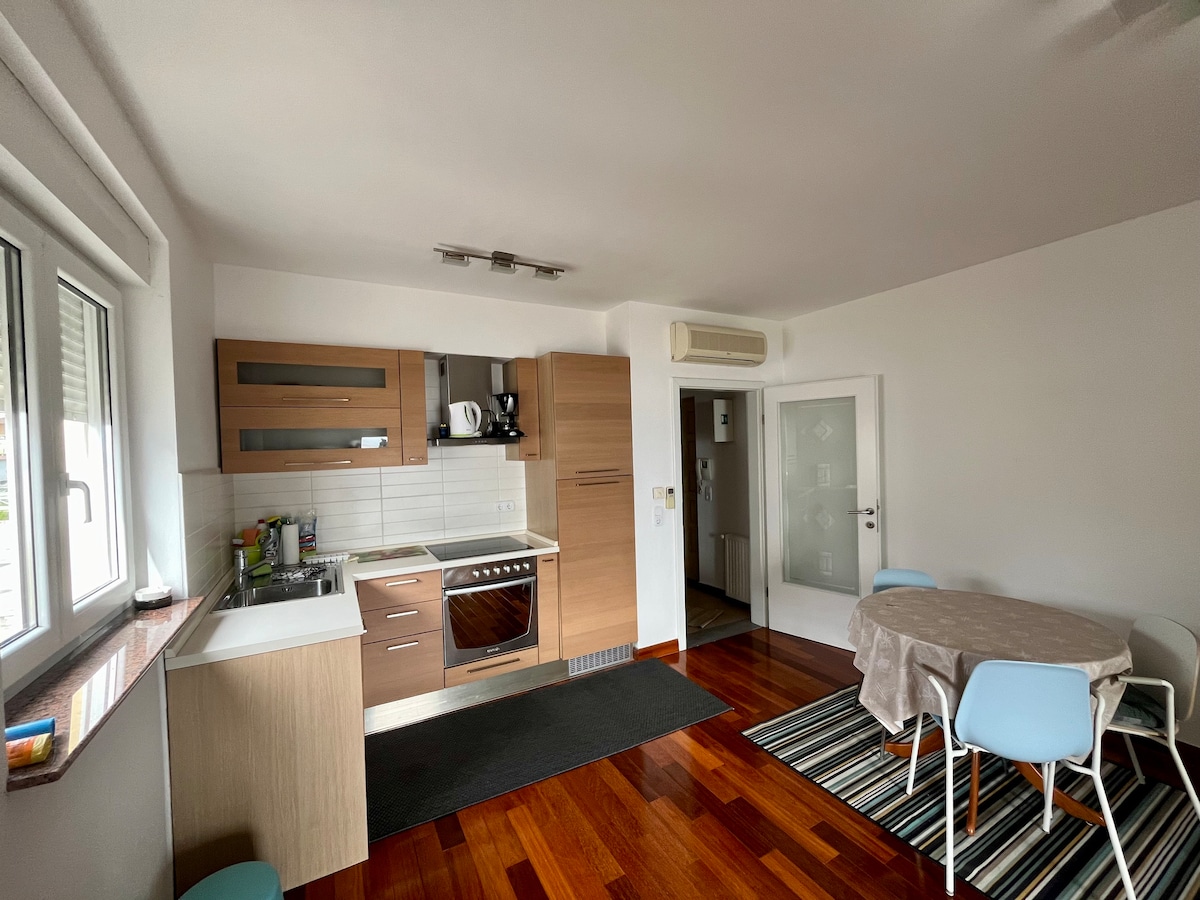 Apartment Picturesque Retreat