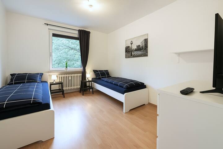 E04 + E05 en Essen: dormitorio 2 / 2 camas