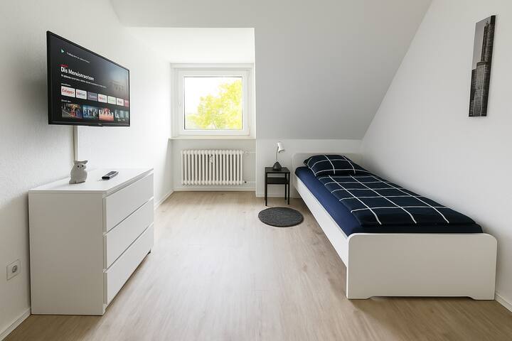 E04 + 05 en Essen: dormitorio 6 / 1 cama