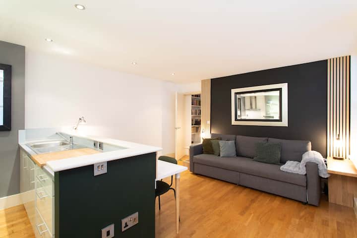 Ad-1-a The Library - Stylish 1 Bedroom Soho Flat - ブルームズベリー