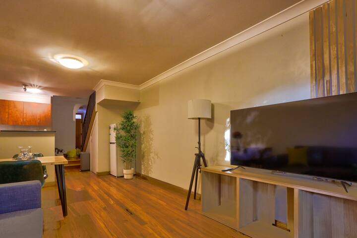 Comfortable 3 Bedroom House Pyrmont gallery image 2