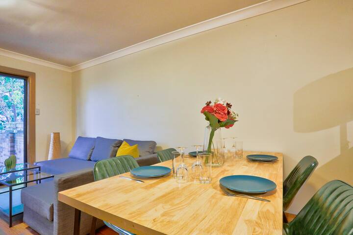 Comfortable 3 Bedroom House Pyrmont gallery image 3