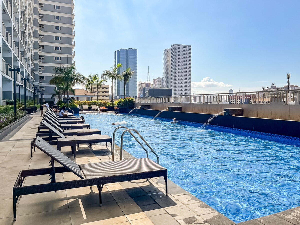 Nama StayCoast Residences Near PICC, MOA, IKEA Apartments for Rent