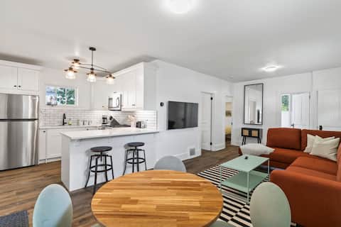 2 Bed, 1 Bath Home Near Downtown & Bruce Power