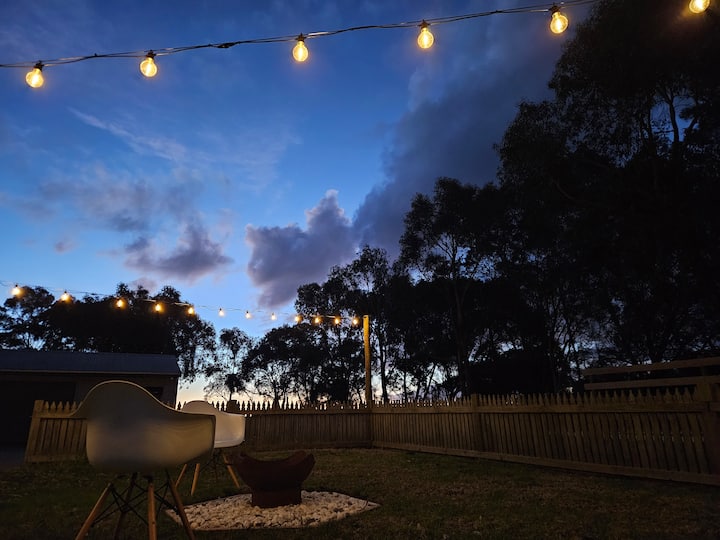 Entire Modern Moriac Guesthouse. - Geelong
