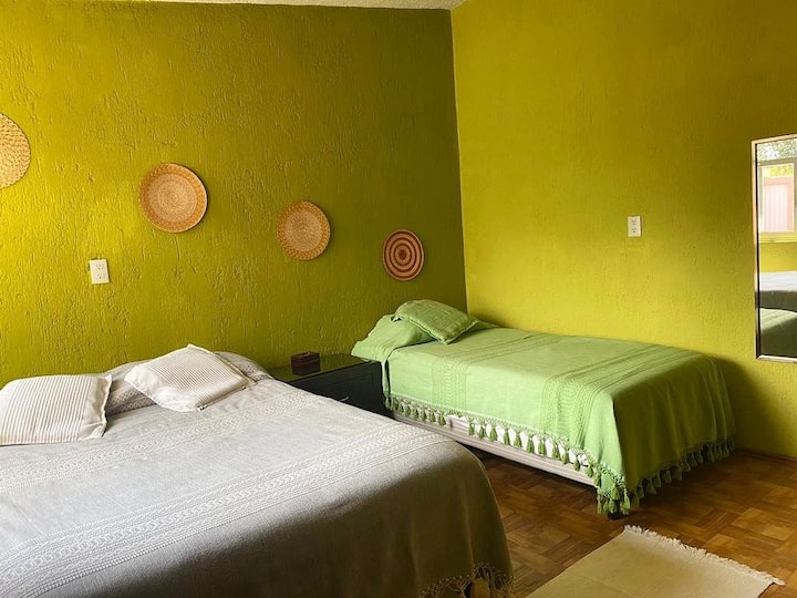 საძინებელი 1