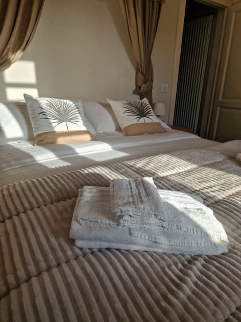 Top Airbnb: Beautiful 1 bedroom accommodation a Lajatico