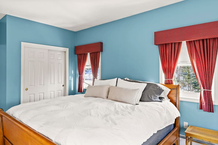 საძინებელი 1