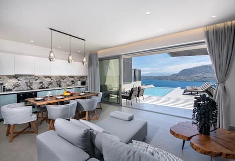 Luxury Hillside Villa with Private Pool & Sea View