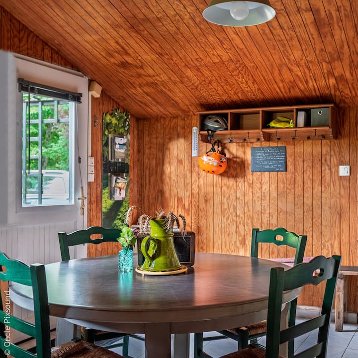 Un Temps De Pause !
Chalet En Pleine Nature… - Combourg