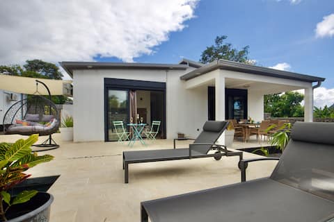 4-star Villa Mae with private Jacuzzi