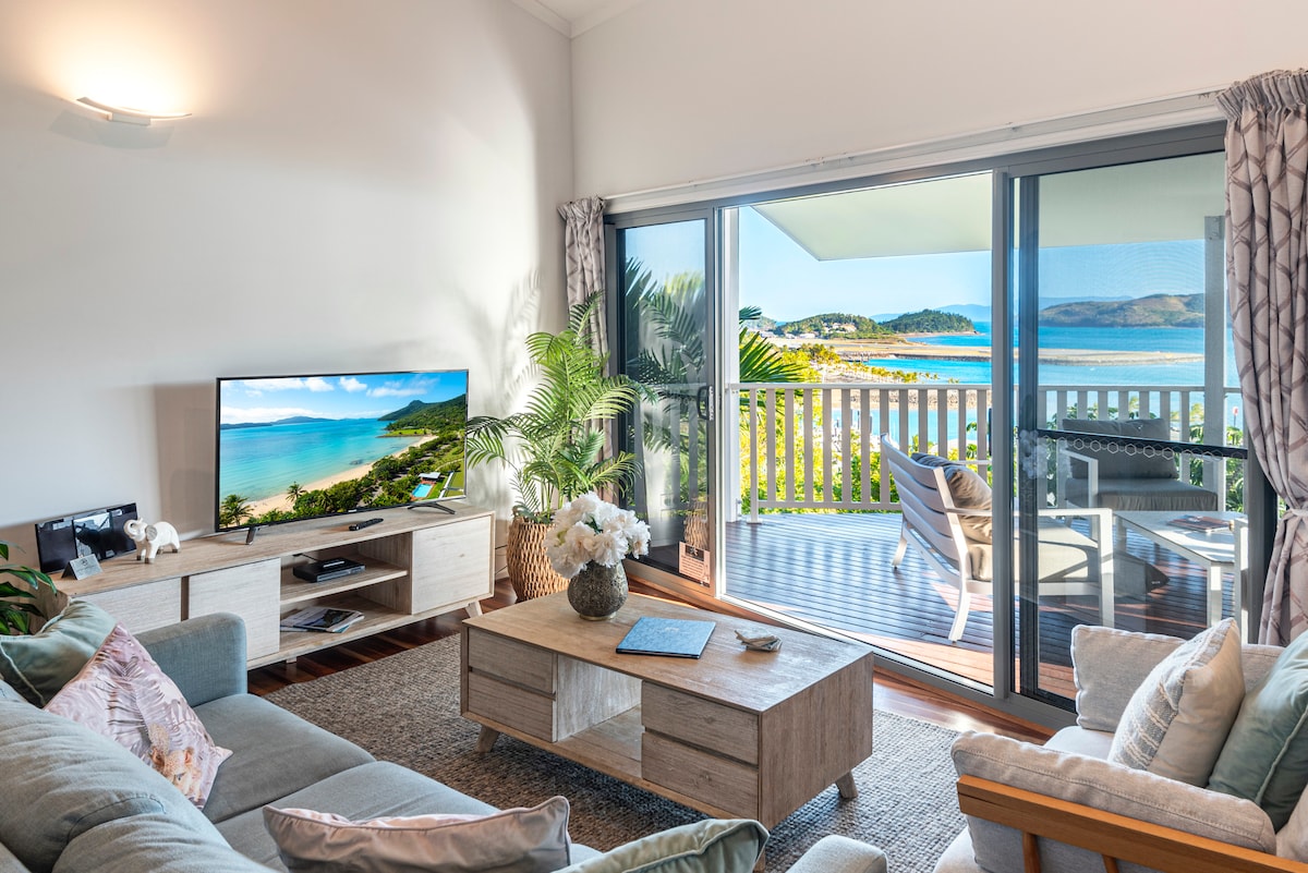 Popular Airbnb listing: Casuarina 18 Ocean views with buggy & transfers in Whitsundays