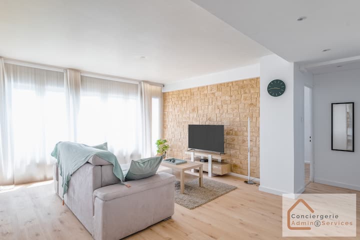 Kitanda halisi cha sofa